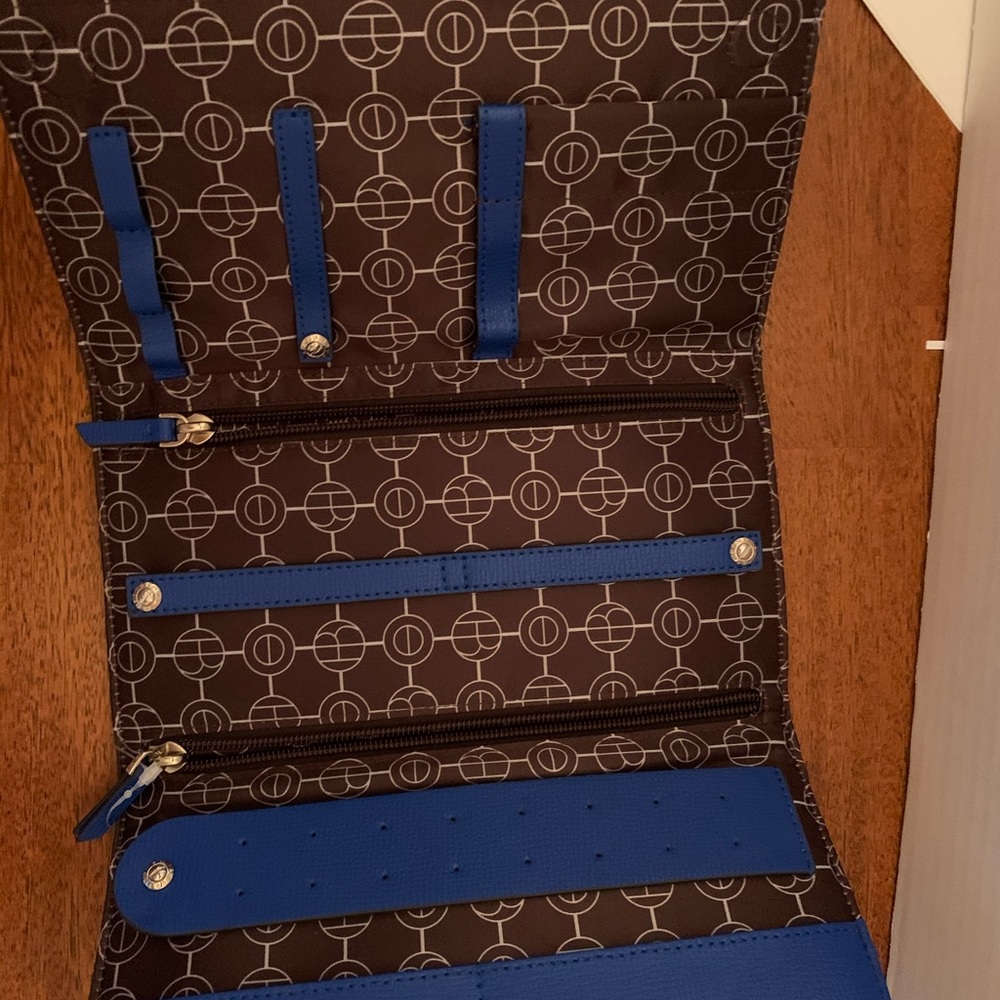 Henri Bendel West 57th Folding Jewelry Case NWT - Picture 5 of 8